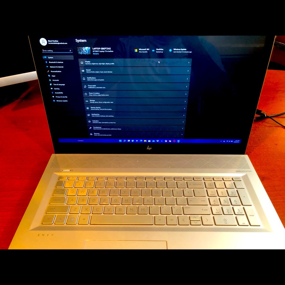 Touch screen laptop